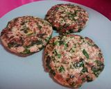 Foto del paso 3 de la receta: Hamburguesa de ternera y espinacas