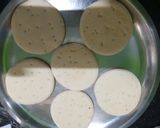पनीर स्वीट चिली मिनी पिज़्ज़ा(Paneer Sweet chilli mini pizza recipe in hindi) रेसिपी चरण 1 फोटो