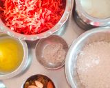 गाजर हलवा (gajar halwa recipe in marathi) रेसिपी स्टेप 1 फोटो 