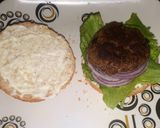 A picture of step 2 of Home made beef burger.