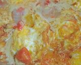 Foto langkah ke 6 dari resep Telur ceplok kuah tomat untuk si kecil.