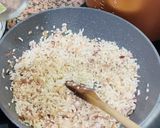 Foto del paso 3 de la receta: Risotto de habas, ajos tiernos y langostinos 🫛 🦐 🫛