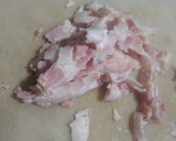 Foto del paso 2 de la receta: Ensalada de espinacas con tocino
