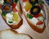 Hình bước làm 2 của món Bánh Mì Salad Cà Chua Phô Mai Kiểu Ý - Italian Salad Bruschetta
