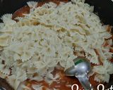 A picture of step 3 of Garlic Chives and Olives Farfalle.