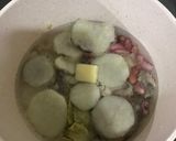 Foto langkah ke 2 dari resep Mpasi 8+ Day 6 : Bubur Talas Ikan Kembung.