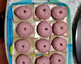 Foto langkah ke 2 dari resep Donat Ubi ungu.