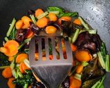 Foto langkah ke 2 dari resep Sayur Jamur.