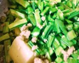 A picture of step 2 of Gavar ki Sabzi in White Til Paste.
