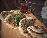 صورة لخطوة 5 من وصفة مناقيش الزعتر السريعة