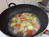 夏日清爽料理-梅花豬炒番茄絲瓜