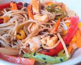 Foto del paso 5 de la receta: Fideos Chinos salteado con Verduras,  Pollo y Chiu Chow - Chinese Noodles