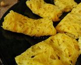 Foto langkah ke 3 dari resep Roti Jala 💛.