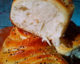 A picture of step 15 of Rose bread.