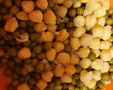 Foto del paso 1 de la receta: Ensalada de arroz y garbanzos con vinagreta de mostaza