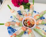 A picture of step 2 of Vietnamese Spring Rolls (Gỏi cuốn).
