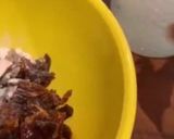 A picture of step 4 of Sticky date pudding with butterscotch sauce.