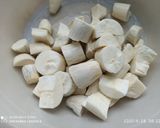 Foto langkah ke 1 dari resep Kolak Singkong.