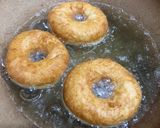 Foto langkah ke 6 dari resep 187. Donat Kampung Gula Halus.