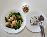 รูปขั้นตอนการทำที่ 4 ของ คะน้าผัดกุ้งนาง