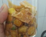 A picture of step 19 of Chana samosa chat shots.