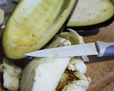 Foto del paso 1 de la receta: Berenjenas rellenas con costra de requesón #emplatado