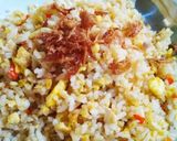 Foto langkah ke 4 dari resep Nasi Goreng putih gurih.