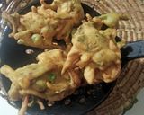 A picture of step 6 of Vegetable pakora.