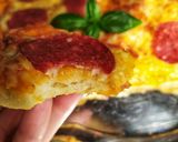 Szalámis pizza 🍕 recept fázis 6 fotója