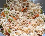 A picture of step 4 of Vegetable Chowmein.