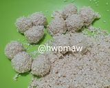 Foto langkah ke 3 dari resep Strawberry sesame Cookies.