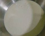 Foto langkah ke 5 dari resep Puding Strawberry Cheesecake.