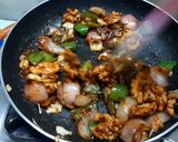 A picture of step 5 of Walnut Schezwan Stir Fry.