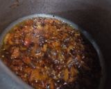 A picture of step 3 of Bhuni hui bhindi.