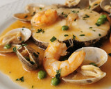 Foto del paso 7 de la receta: Merluza a la vasca con langostinos