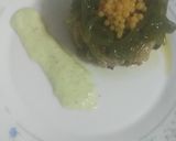Foto del paso 18 de la receta: Lomo de cerdo al horno en salsa de soja con espaguetis de espinacas, perlas de caviar de tomate y mayonesa ligera de pimienta y perejil