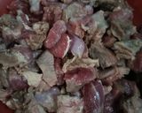 Foto langkah ke 2 dari resep Daging Kambing Masak Pedas Manis.