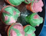 Foto langkah ke 8 dari resep 3. Bolu Kukus Pandan-stoberi (Hijau-Pink) Merekah Sempurna.