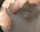 Une image de l'étape 3 de Blanc de poulet déglacer au vin blanc et citron.