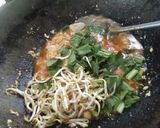 Foto langkah ke 3 dari resep Seblak mie.