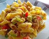 Foto del paso 2 de la receta: Pasta con atún​, tomate y palta