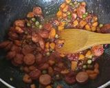 A picture of step 3 of Savoury Mac and sausage.