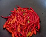 Foto langkah ke 1 dari resep Sambal Level 30 Hot Jeletot.