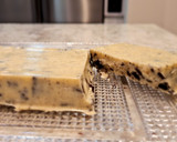 Foto del paso 6 de la receta: Turrón de chocolate blanco y galletas Oreo