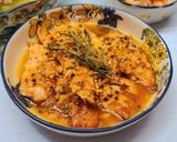 Hình bước làm 1 của món Cá hồi sốt chanh dây
