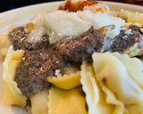 Foto del paso 4 de la receta: Tortellini con salsa de champis y queso rulo de cabra