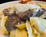 Foto del paso 4 de la receta: Tortellini con salsa de champis y queso rulo de cabra