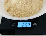 A picture of step 6 of Almond and date roll.