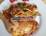 Foto del paso 10 de la receta: Contramuslos de pollo a la provenzal sobre una cama de verduras especiadas al horno