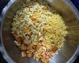 ચટપટી ભેળ (Chatpati Bhel Recipe In Gujarati) રેસીપી સ્ટેપ2ફોટો